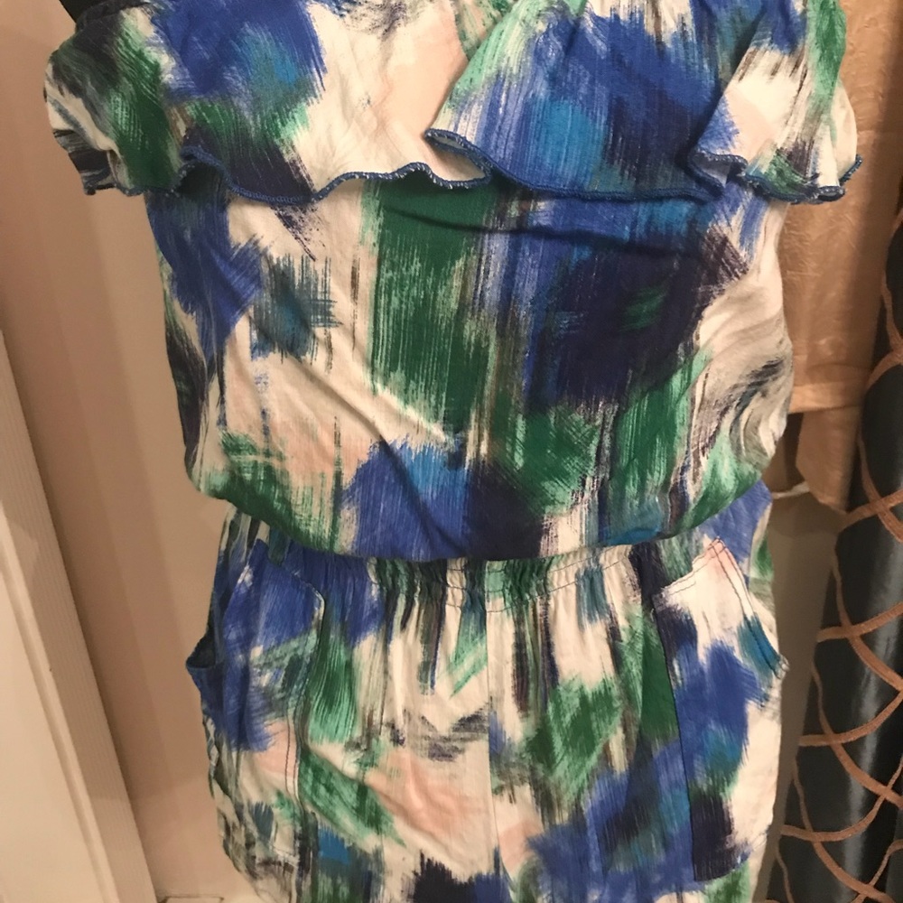 Adorable romper! 💙💚 - Picture 3 of 5